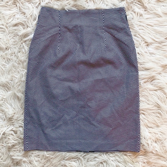 Worthington Dresses & Skirts - Worthington Black & White Pencil Skirt EUC